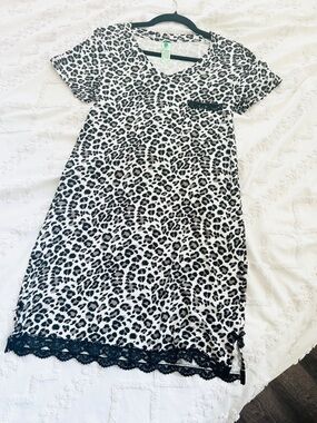 Honeydew Intimates Black and White Leopard Print Short Sleeve Nightshirt